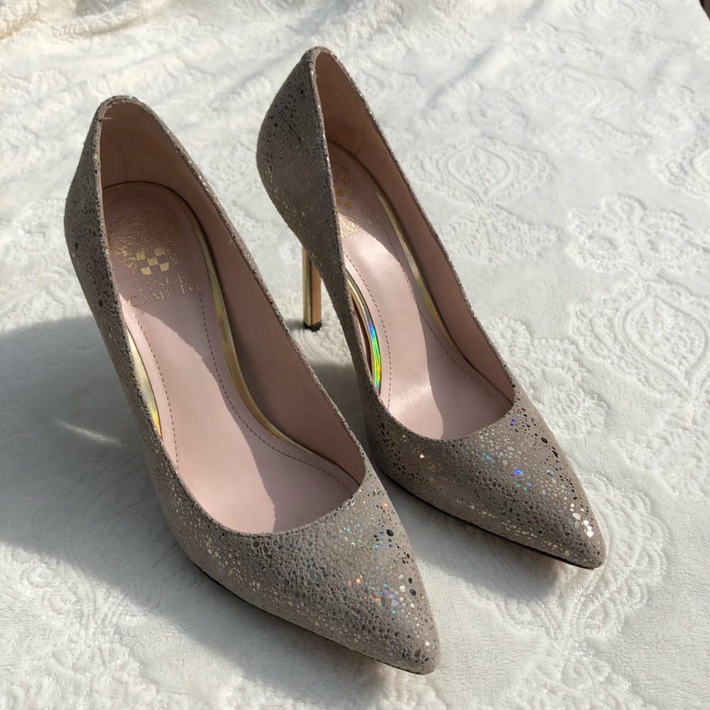 Vince Camuto gray sparkle Pumps